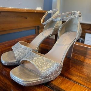 Kelly & Katie Heels | Kelly & Katie Wide Width Sandal Silver Metallic Size 12